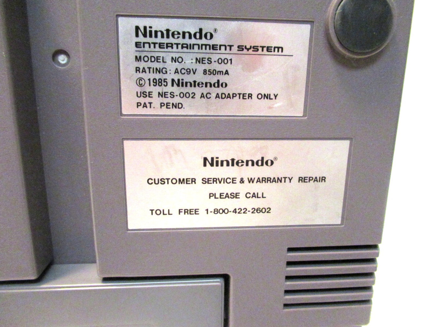 VINTAGE NINTENDO(ES) WITH MARIO 1, 2, AND 3 GAMES 2 CONTROLLERS ALL WORKING !!