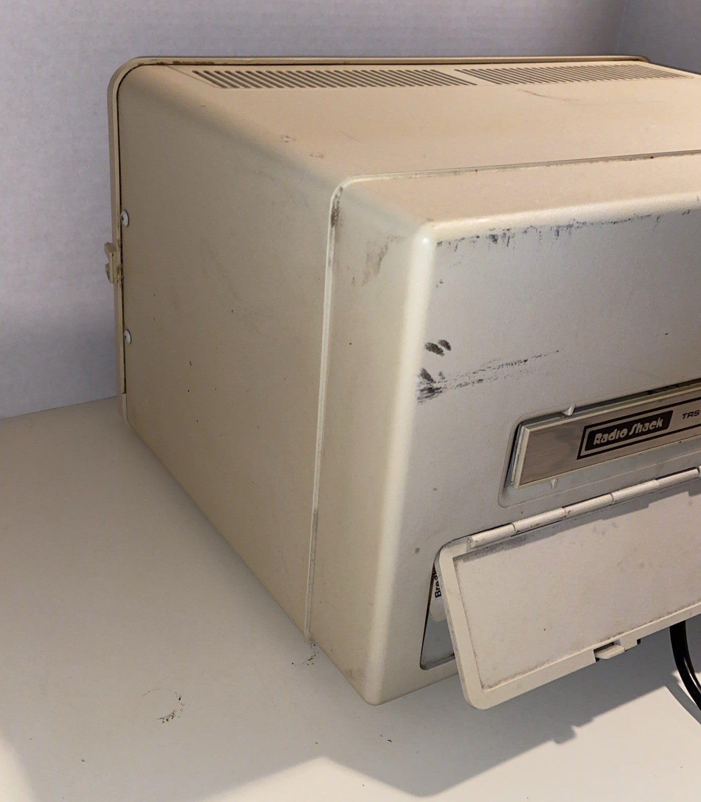 RadioShack TRS-80 Model4P, Vintage Portable Computer, Working