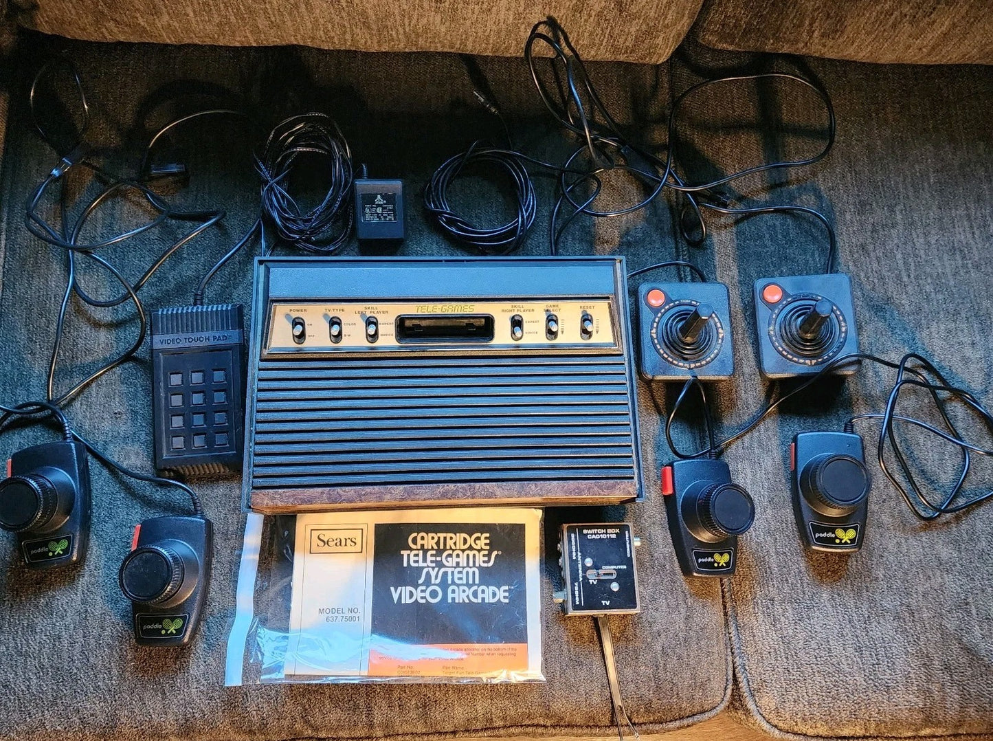 Vintage Sears Tele-Games Video Arcade Atari Console TESTED Working & Controllers