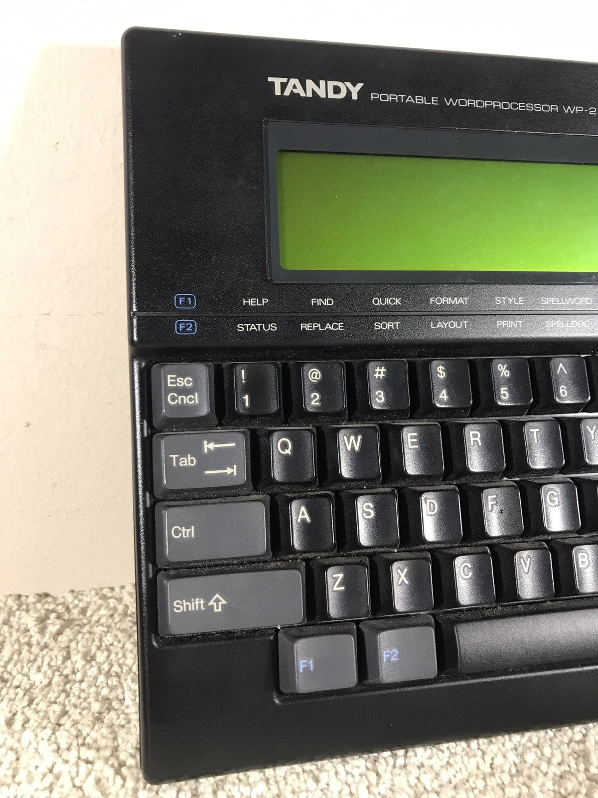 Tandy WP-2 Portable Word Processor Vintage w/ Case Tested Working 1989