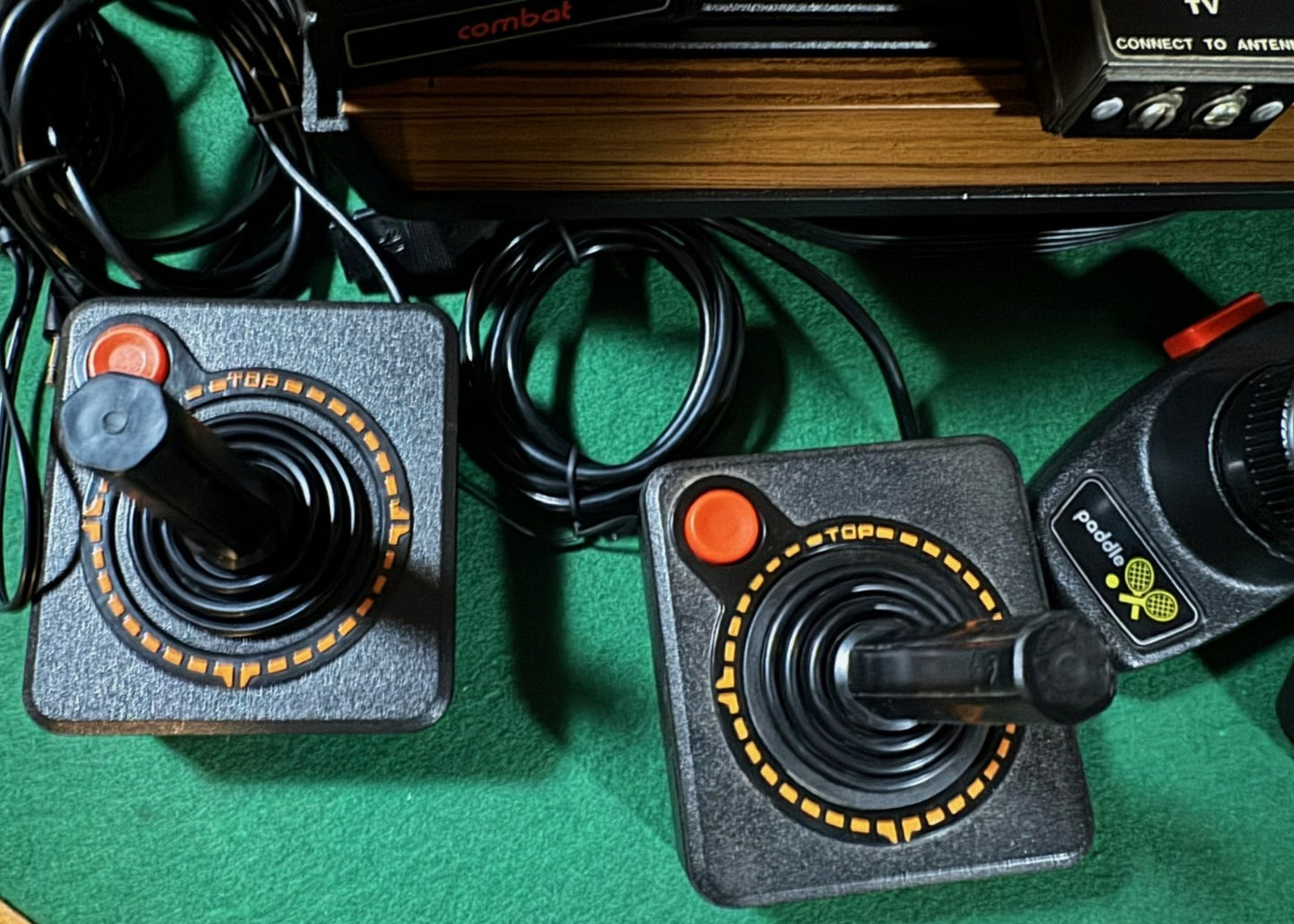 Atari 2600 Vintage 1980 Video Computer System Works on All TV's EXCELLENT!