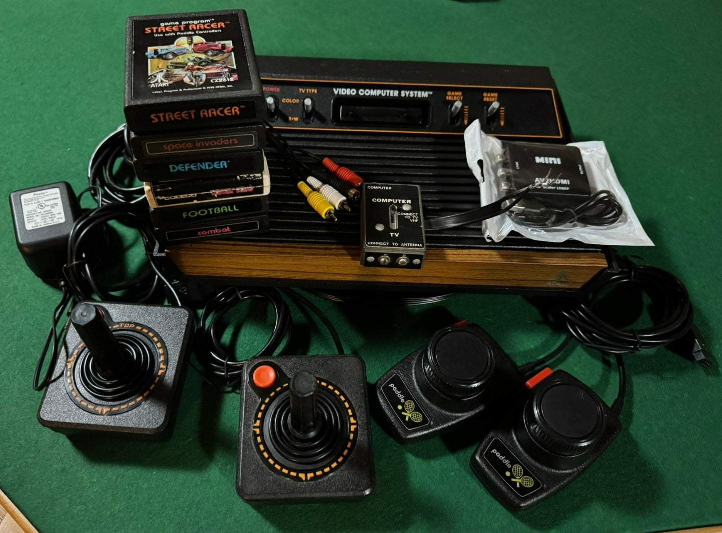 Atari 2600 Vintage 1980 Video Computer System Works on All TV's EXCELLENT!