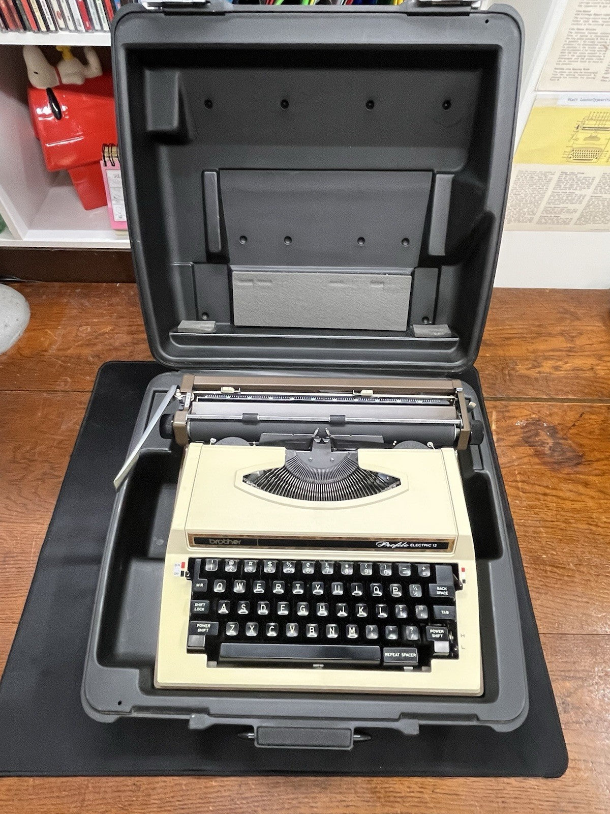 Brother Profile Electric 12 Typewriter w/ Case Vintage Superclean Tested Working
