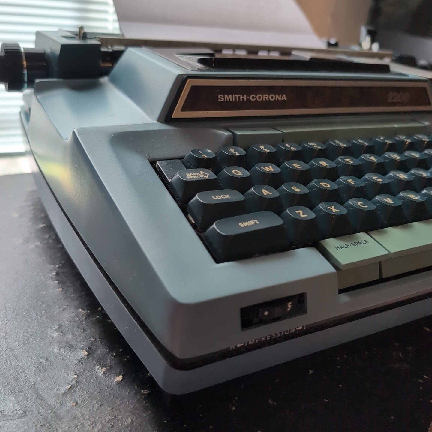 Smith Corona Coronamatic 2200 Electric Typewriter w/ Case Tested Working Vintage