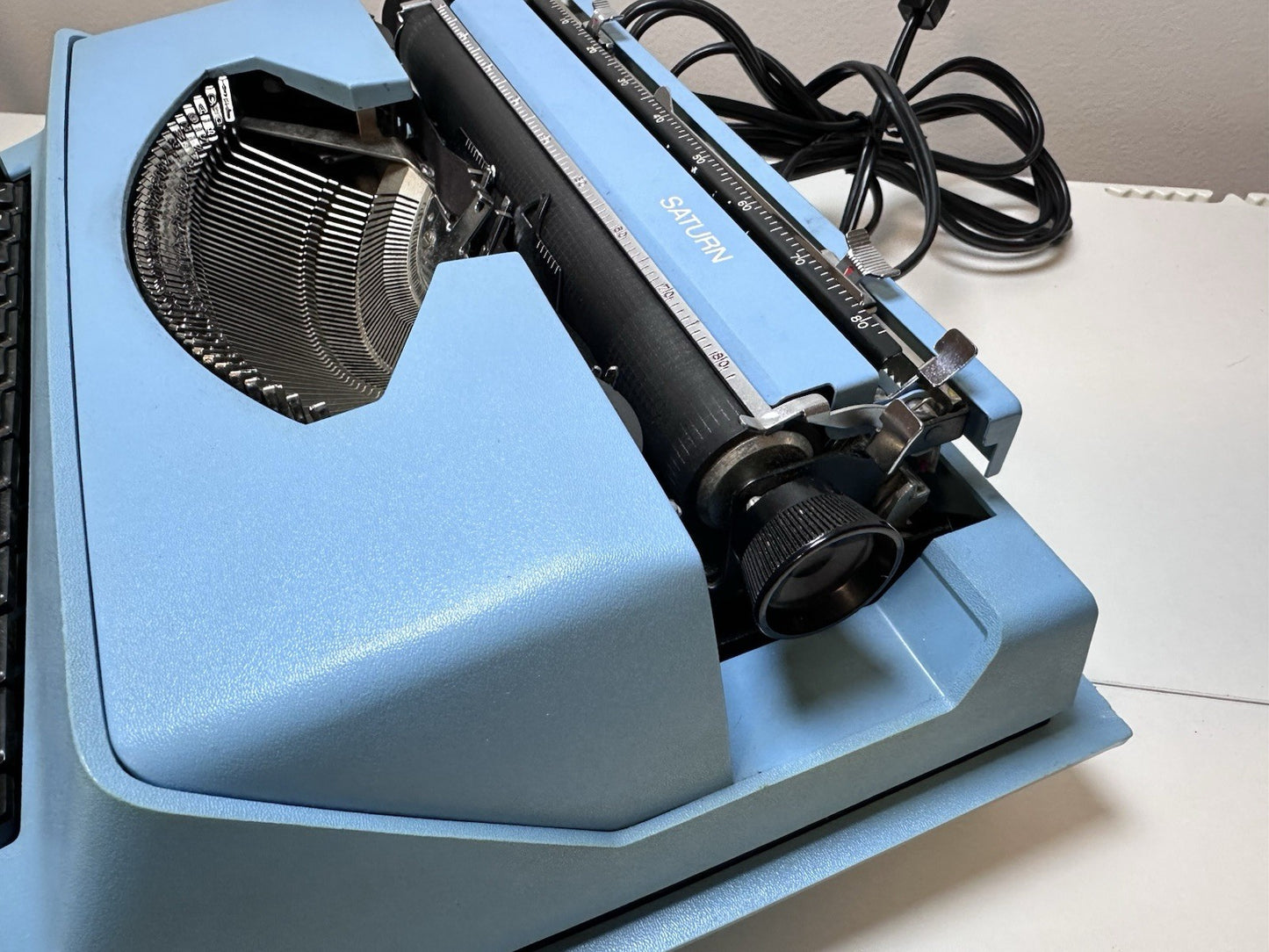 Royal Saturn SP-8000 Electric Typewriter Blue Vintage