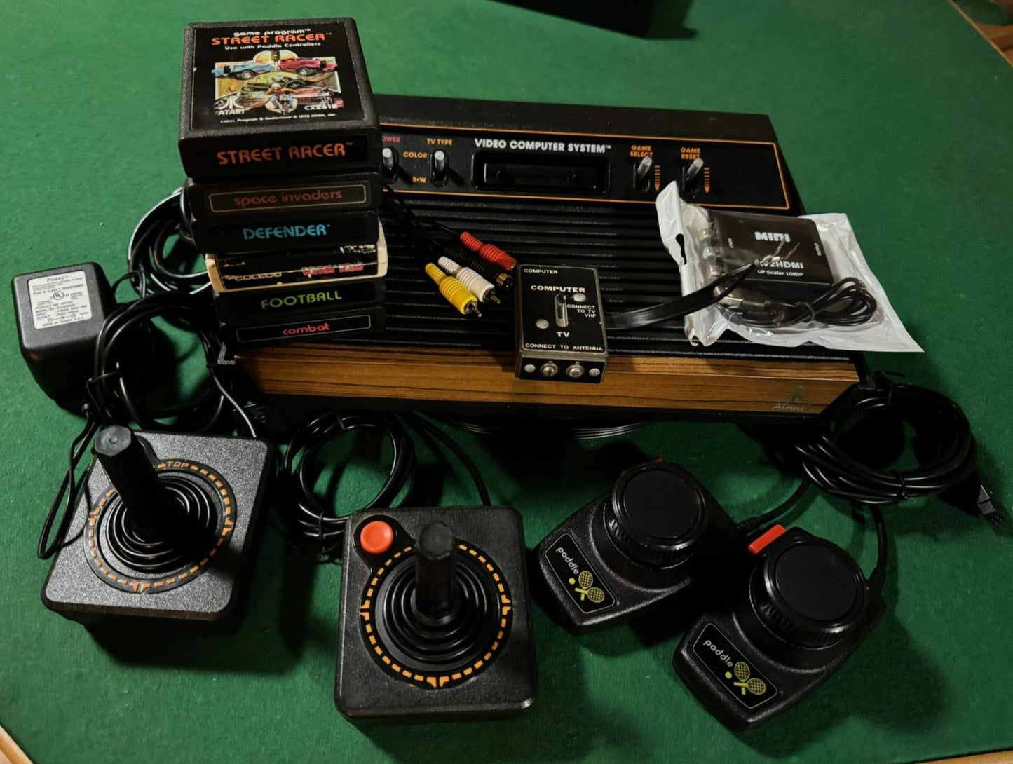 Atari 2600 Vintage 1980 Video Computer System Works on All TV's EXCELLENT!