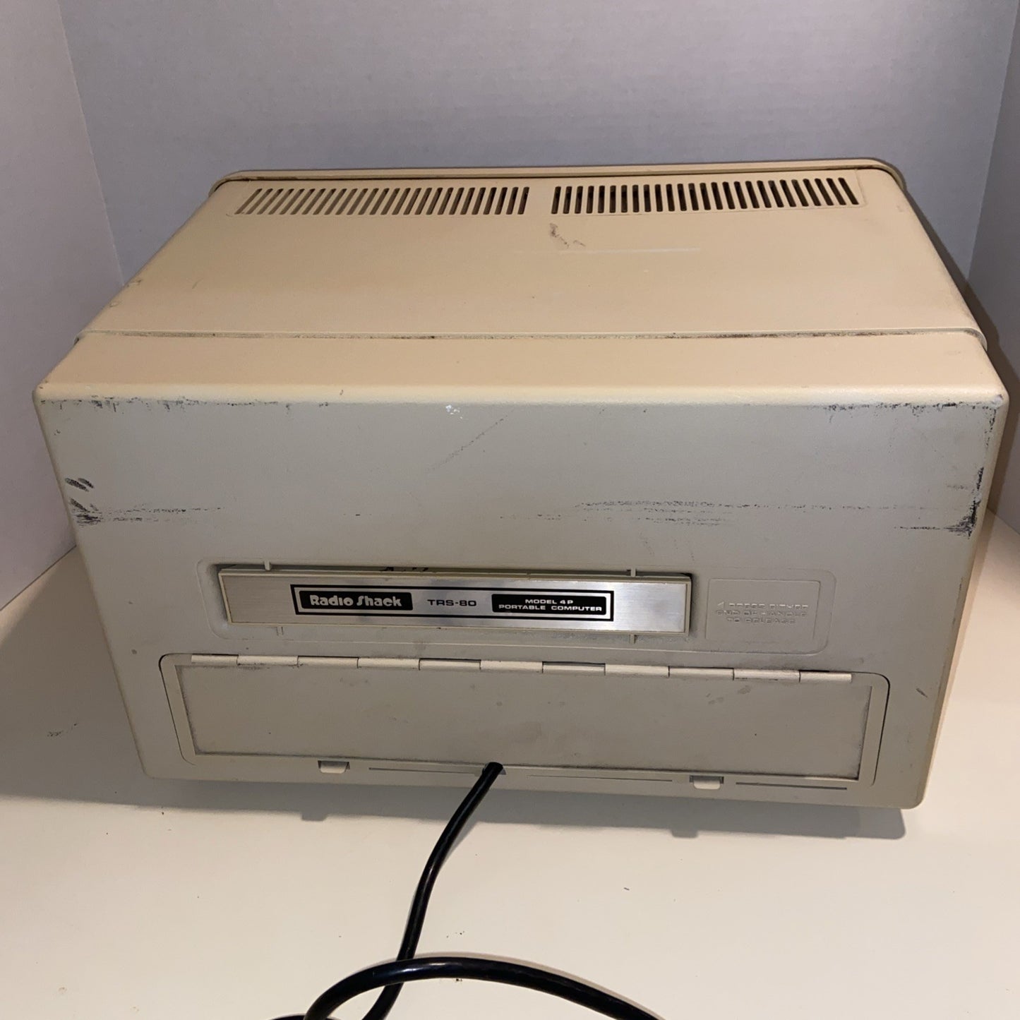 RadioShack TRS-80 Model4P, Vintage Portable Computer, Working