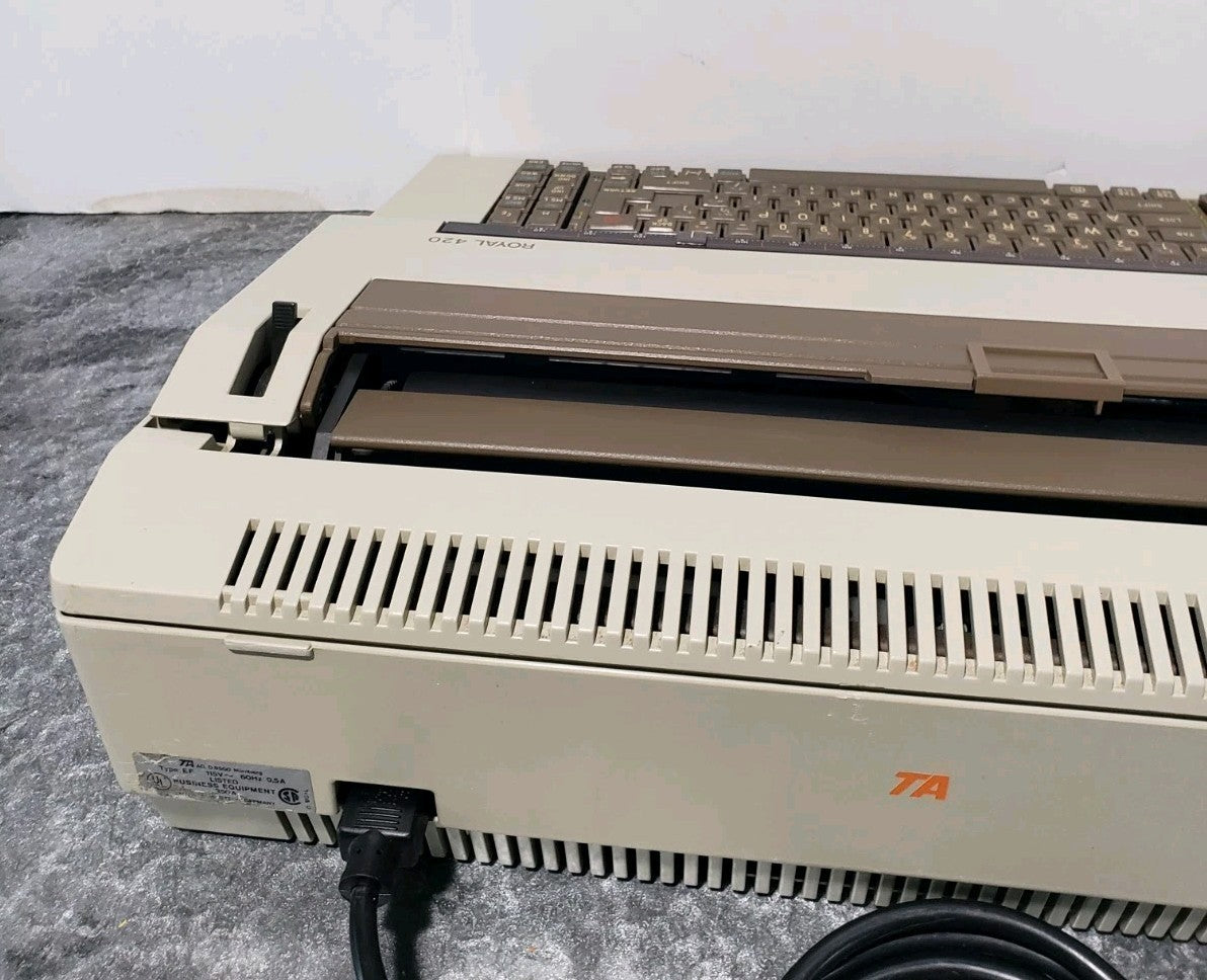 TA Royal 420 Electric Typewriter Vintage Working Office Machine