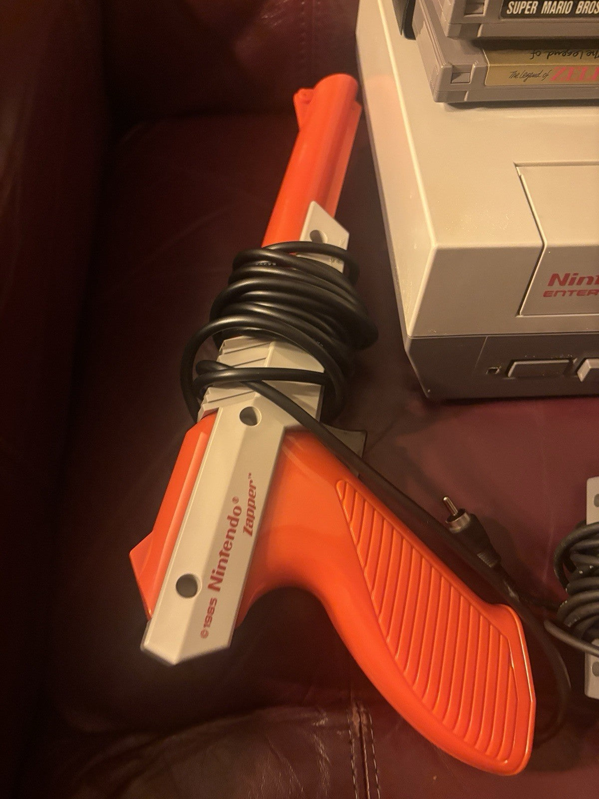 Vtg 1985 Nintendo Console Bundle Controller Zapper 6 Games All Working