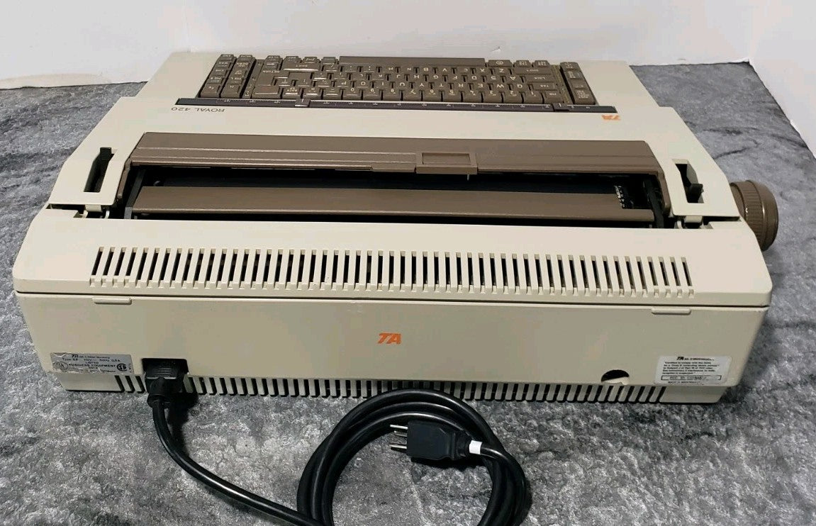 TA Royal 420 Electric Typewriter Vintage Working Office Machine