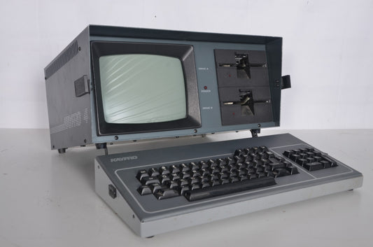 Vintage Kaypro 4 Portable Computer Powers On Dual 5¼″ Floppies Disk Motors Work