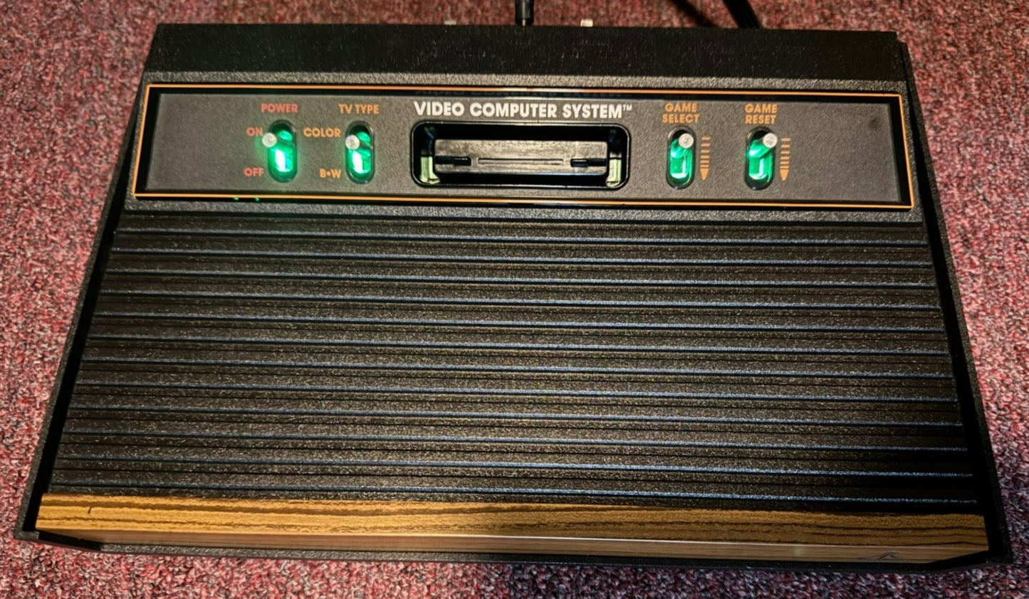 Atari 2600 Vintage 1980 Video Computer System Works on All TV's EXCELLENT!
