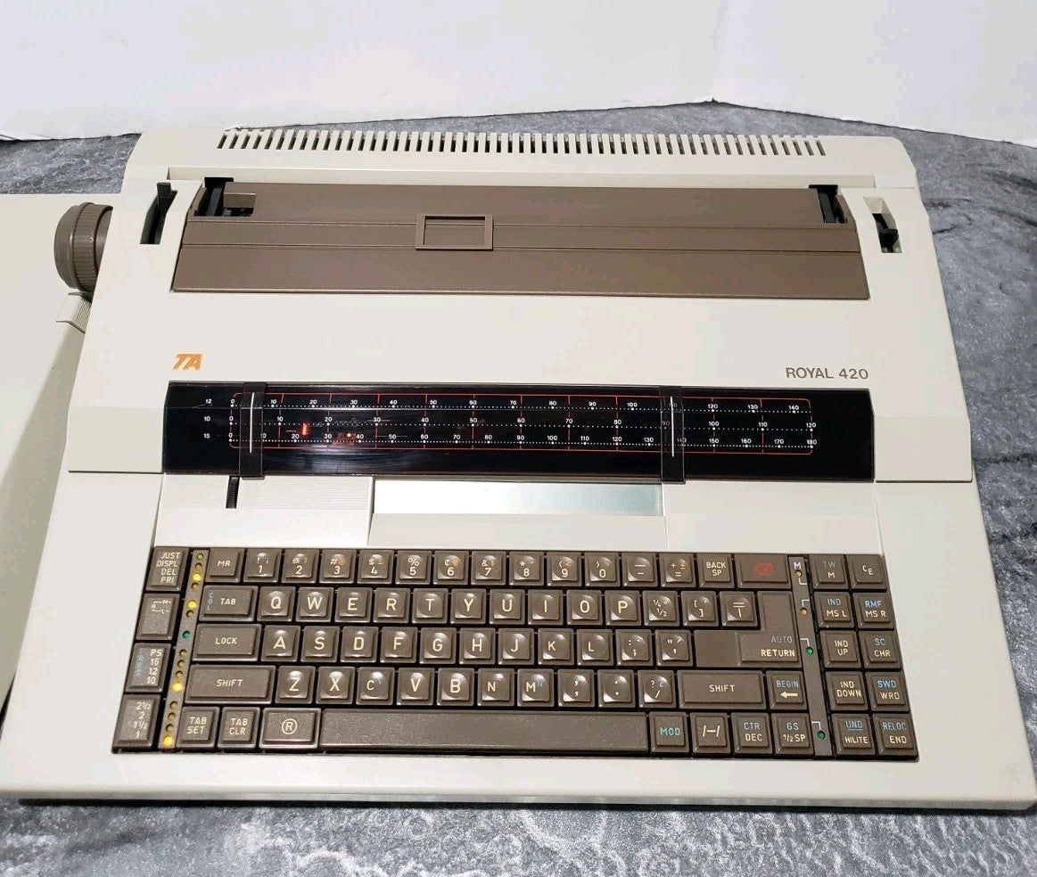 TA Royal 420 Electric Typewriter Vintage Working Office Machine